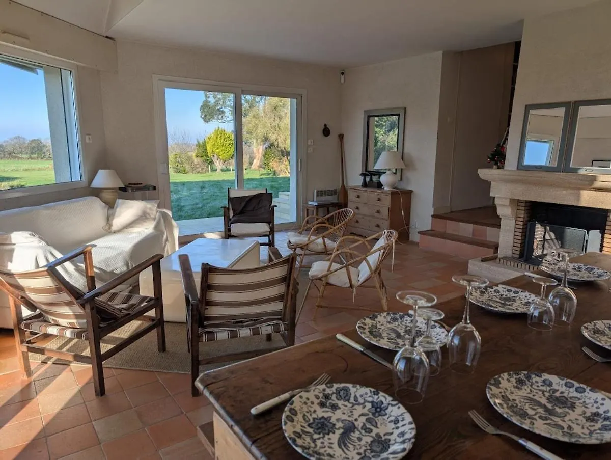 Holiday home Maison Familiale Avec Piscine Penestin