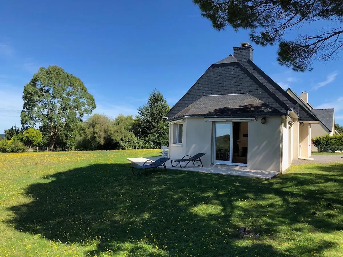Holiday home Maison Familiale Avec Piscine Penestin