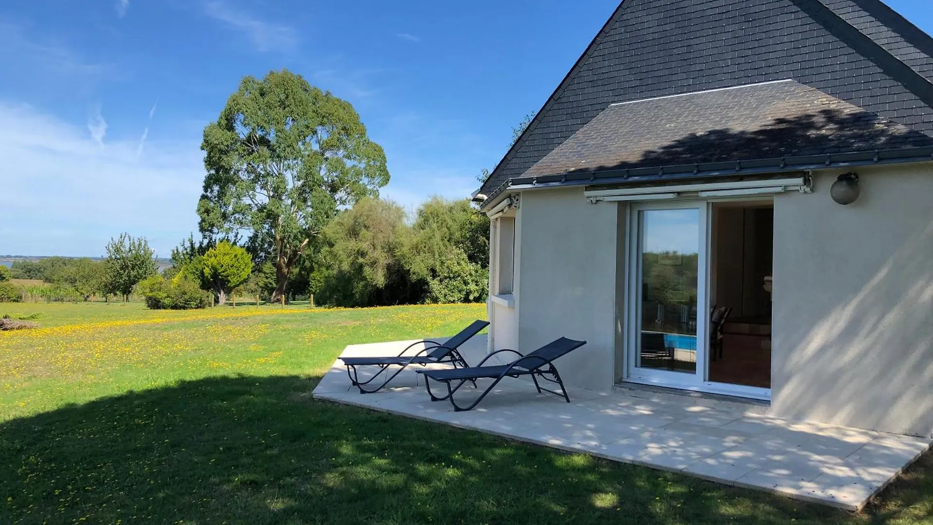 Maison Familiale Avec Piscine Penestin France
